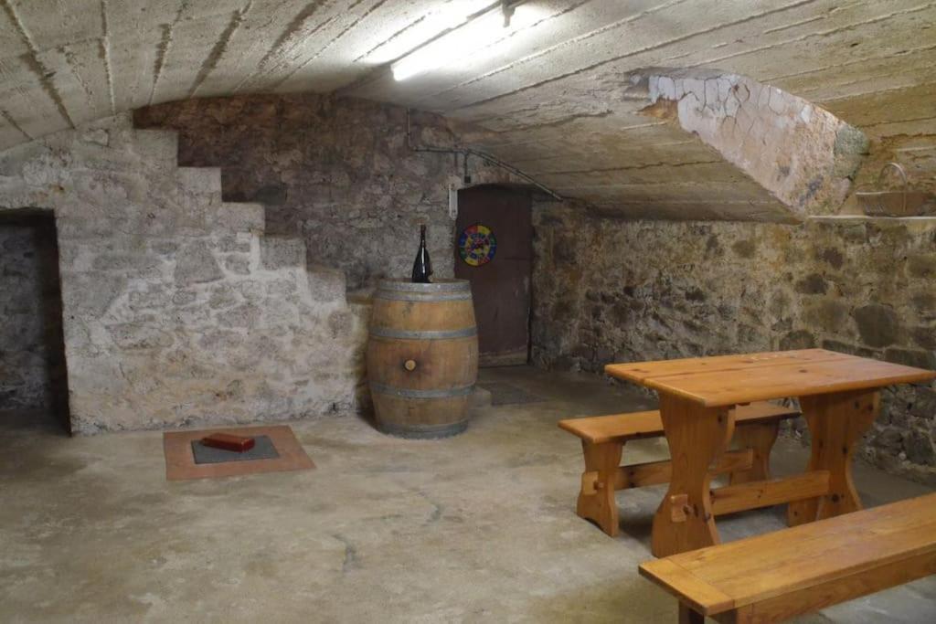 Gite La Dortiere S'Amuse, Magnifique Maison De Maitre 12Min Du Puy Du Fo Villa Sevremont Luaran gambar