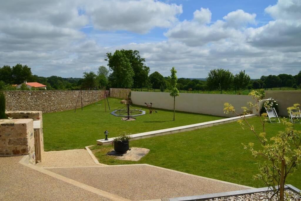 Gite La Dortiere S'Amuse, Magnifique Maison De Maitre 12Min Du Puy Du Fo Villa Sevremont Luaran gambar